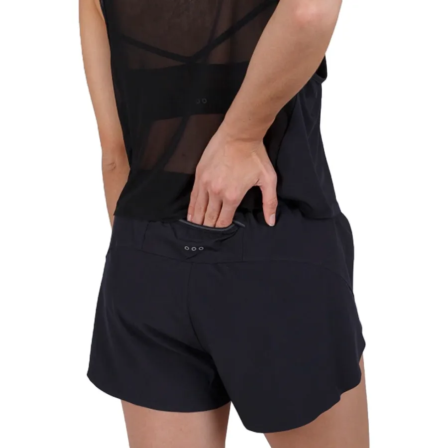 Imagen 4 de 5 de Shorts Saucony Pinnacle 2.5"-NEGRO