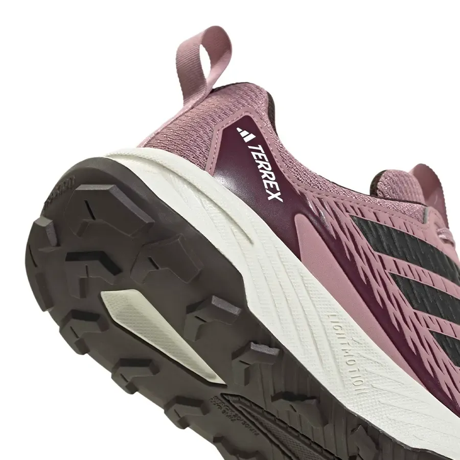 Imagen 5 de 7 de Zapatillas adidas Terrex Tracefinder-ROSA/BORDO
