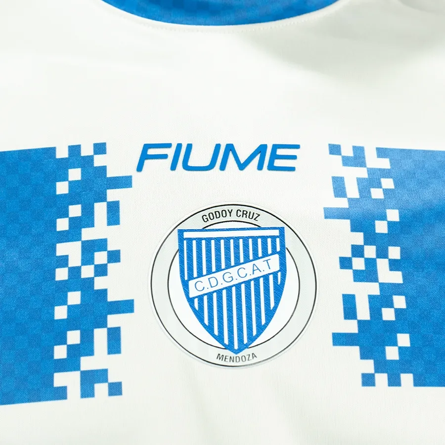 Imagen 5 de 6 de Camiseta Fiume Sport Alternativa Godoy Cruz 23-HUESO/AZUL
