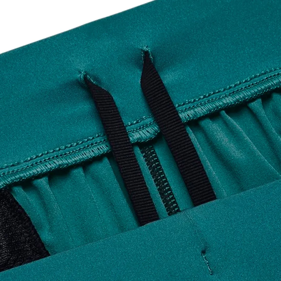 Imagen 6 de 9 de Shorts Under Armour Project Rock-NEGRO/VERDE