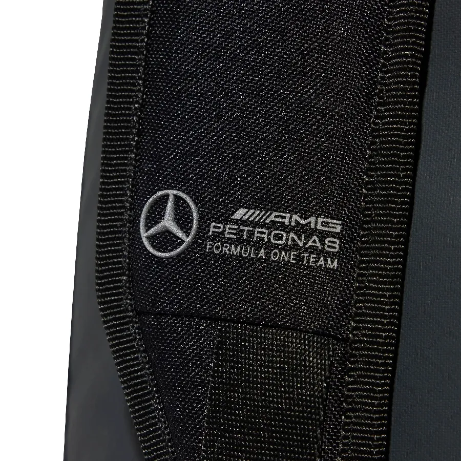 Imagen 3 de 5 de Maleta Deportiva Mercedes - AMG Petronas Formula One Team Hybrid-NEGRO/TURQUESA