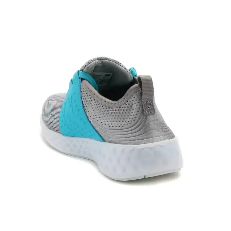 Imagen 1 de 3 de Zapatillas New Balance Kj Cruzs Junior-GRIS/CELESTE
