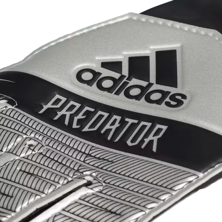 Imagen 1 de 4 de Guantes adidas Predator-PLATA/NEGRO