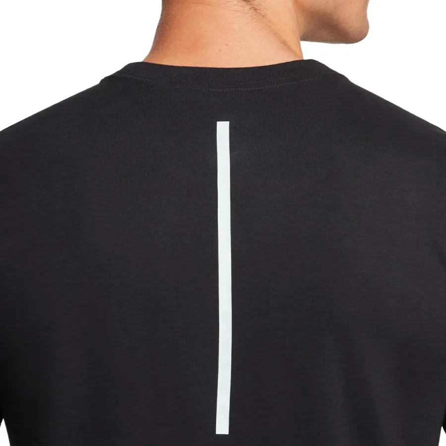 Imagen 3 de 4 de Remera Nike Dri-Fit Running Division-NEGRO