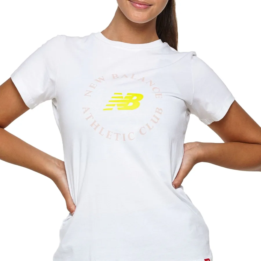 Imagen 1 de 3 de Remera New Balance Essentials Athletic Club Graphic-BLANCO