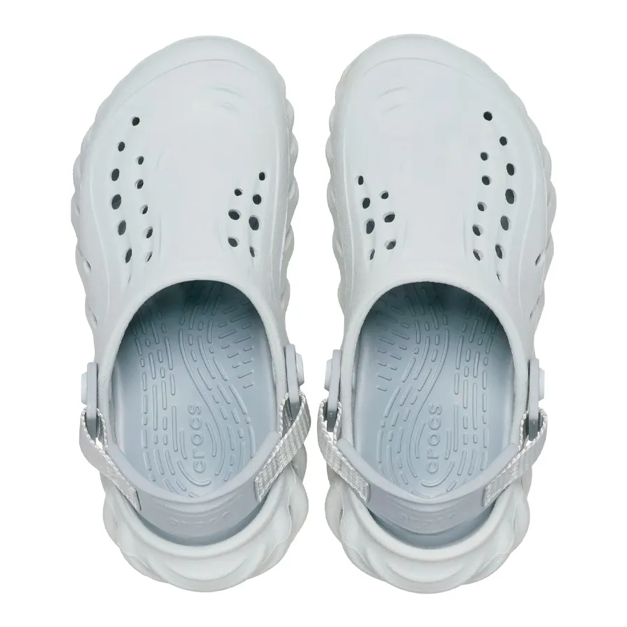 Imagen 2 de 5 de Sandalias Crocs Echo Clog K-PLATA/GRIS