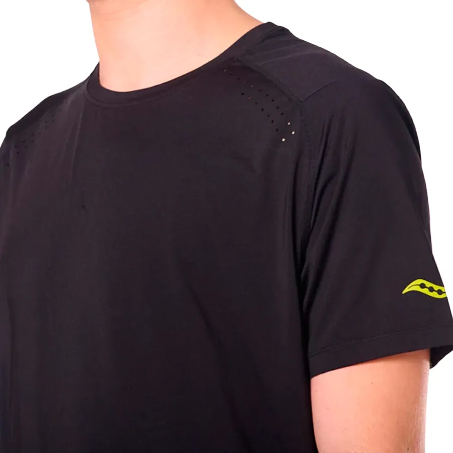 Imagen 2 de 5 de Remera Saucony Hurricane-NEGRO