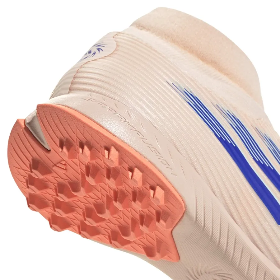 Imagen 6 de 7 de Botines adidas F50 Sparkfusion League Tf-NUDE/CORAL/AZUL