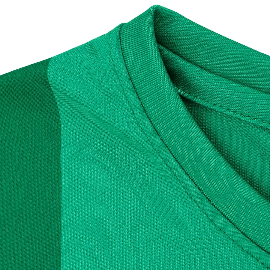 Imagen 2 de 4 de Camiseta Umbro de Fútbol Stripes-VERDE