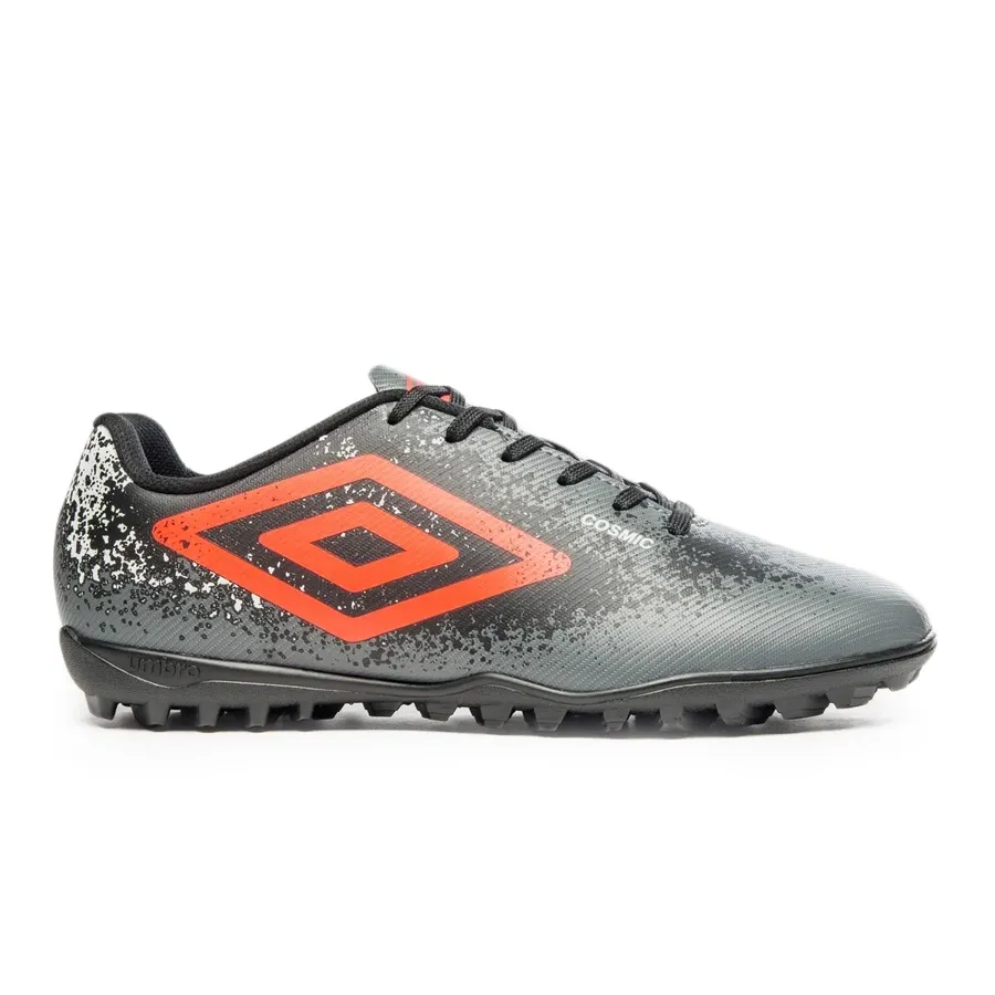 Imagen 0 de 8 de Botines Umbro Cosmic-NEGRO/GRAFITO/CORAL