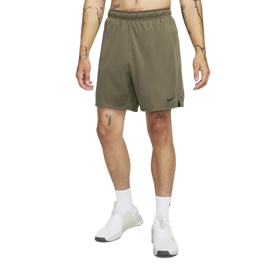 Imagen 0 de 4 de Nike Shorts  DF Totality Knit 7in-VERDE OLIVA
