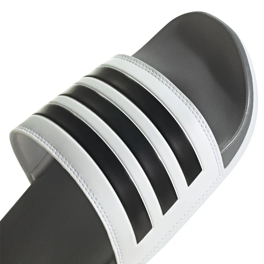 Imagen 4 de 6 de Sandalias adidas Adilette Comfort-GRIS/BLANCO/NEGRO