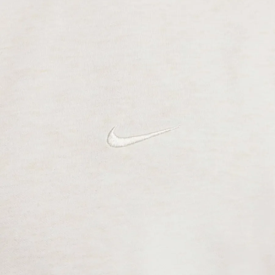 Imagen 3 de 4 de Remera Nike Primary-BLANCO