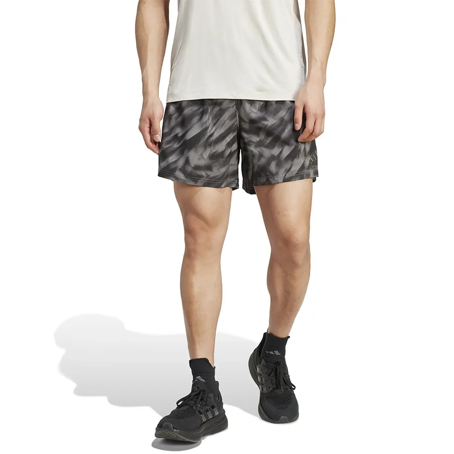 Imagen 0 de 5 de Shorts adidas Integral Own The Run-GRIS/NEGRO