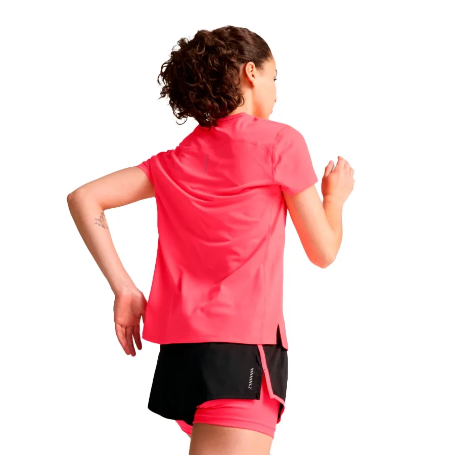 Imagen 1 de 4 de Remera Puma Run Favorites Velocity-ROSA