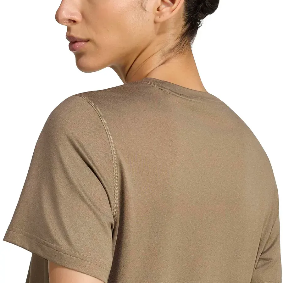 Imagen 5 de 6 de Remera adidas Workout Essentials-KAKI
