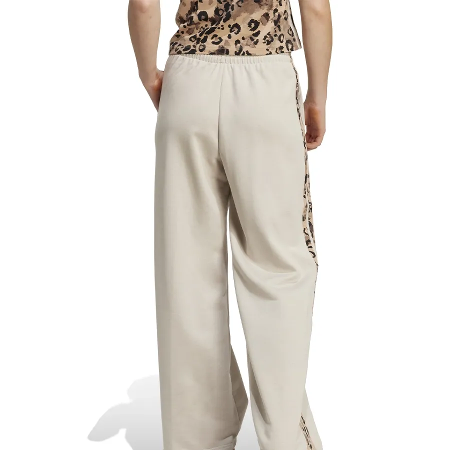 Imagen 1 de 5 de Pantalón adidas Animal Print 3 Stripes-BEIGE
