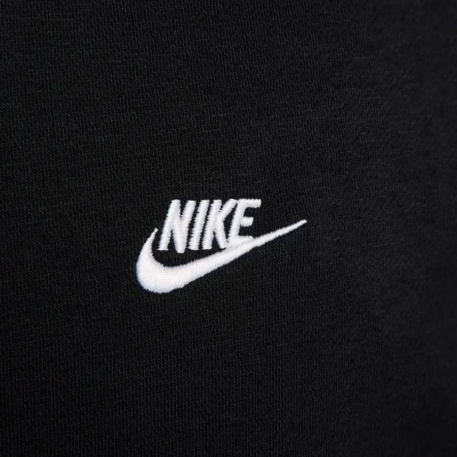 Imagen 3 de 4 de Buzo Nike Club Fleece-NEGRO
