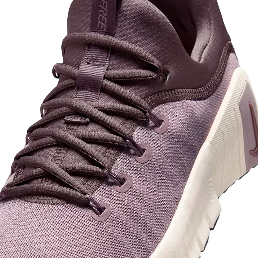 Imagen 7 de 8 de Zapatillas Nike Free Metcon 6-MORADO/BEIGE