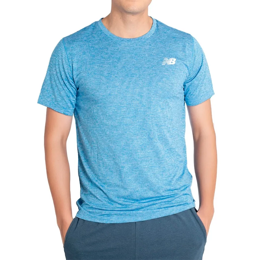 Imagen 0 de 3 de Remera New Balance Tenacity-AZUL