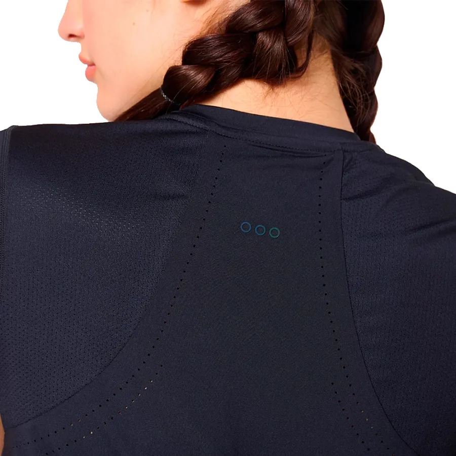 Imagen 4 de 5 de Remera Saucony Hurricane-NEGRO