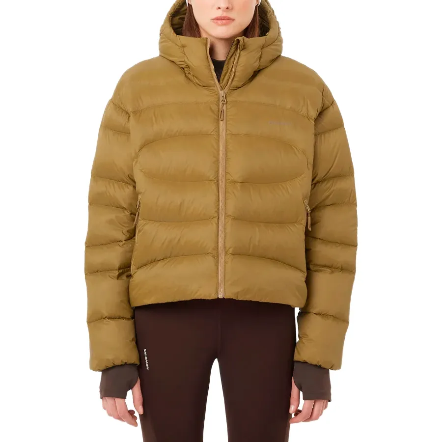 Imagen 0 de 7 de Campera Salomon Outline Nov Crop Down-MOSTAZA