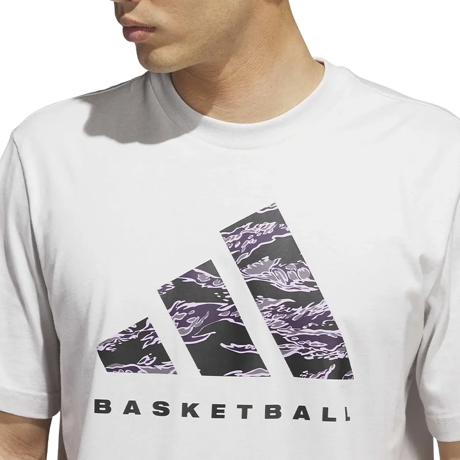 Imagen 3 de 5 de Remera adidas Gráfica de baloncesto-GRIS