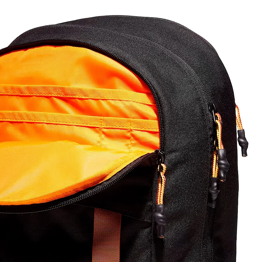 Imagen 3 de 4 de Calverton 26 Liter Backpack-NEGRO