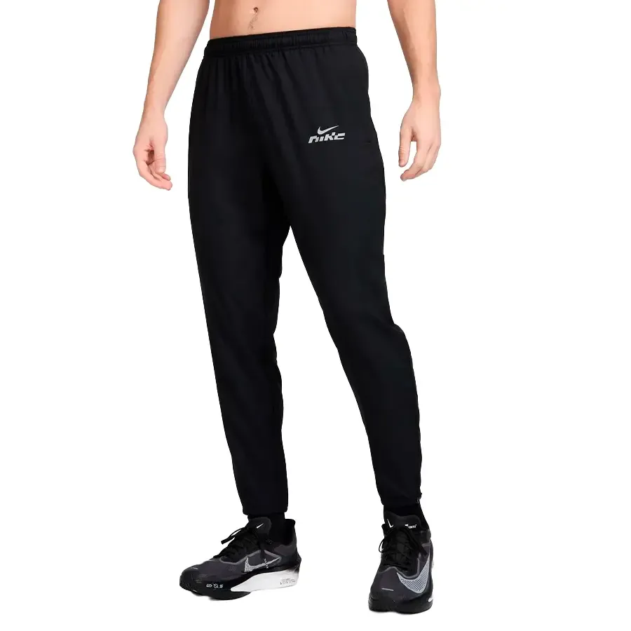 Imagen 7 de 11 de Pantalón Nike Challenger FlashT-NEGRO