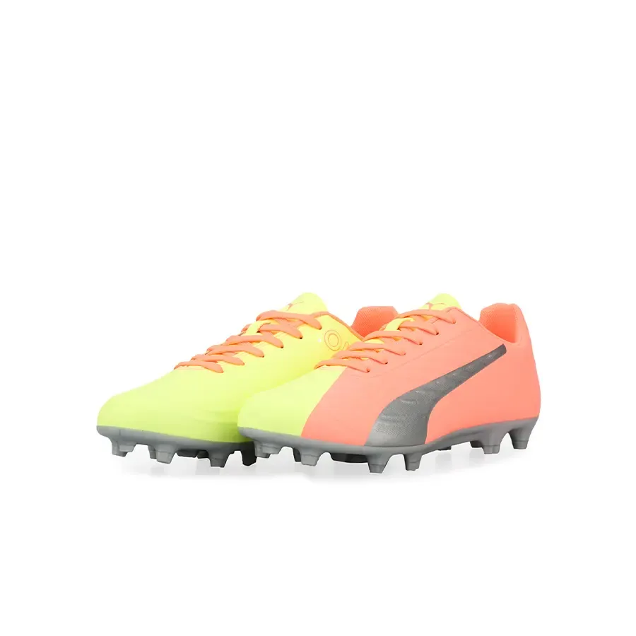 Imagen 1 de 6 de Botines Puma One 20.4 Osg Fg/Ag Jr Abd-NARANJA/AMARILLO/GRIS