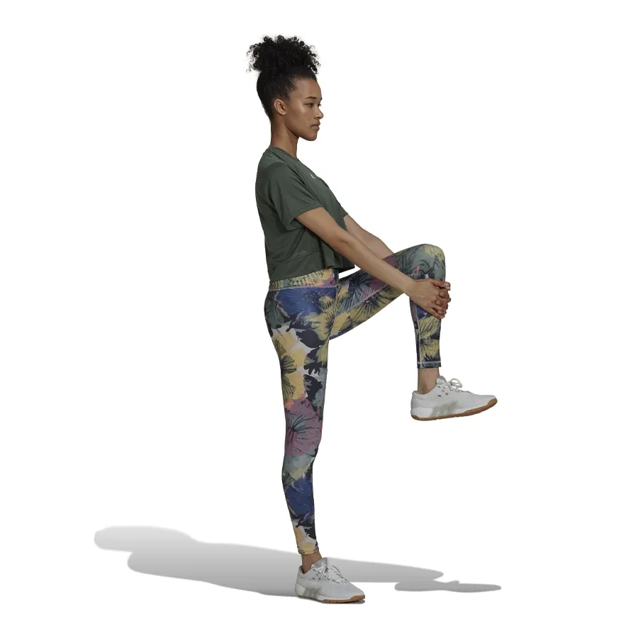 Imagen 2 de 5 de Remera adidas Corta Holgada Aeroready Studio-VERDE MILITAR