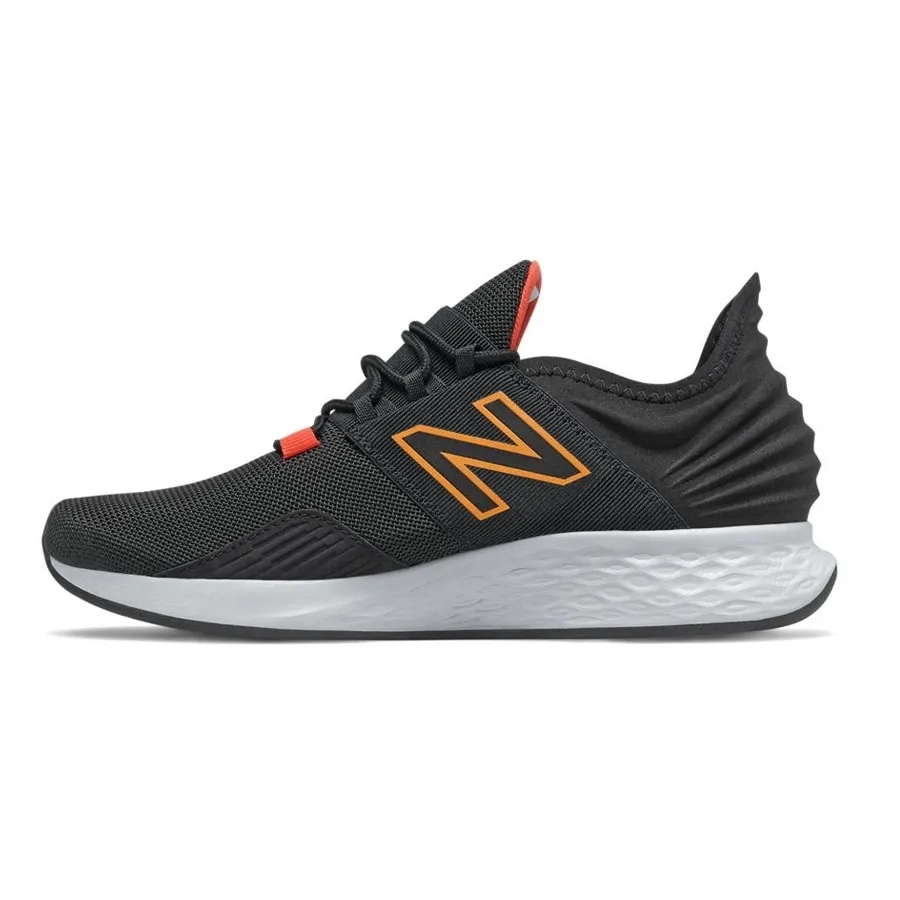 Imagen 2 de 5 de Zapatillas New Balance Fresh Foam Roav-NEGRO/NARANJA/GRIS