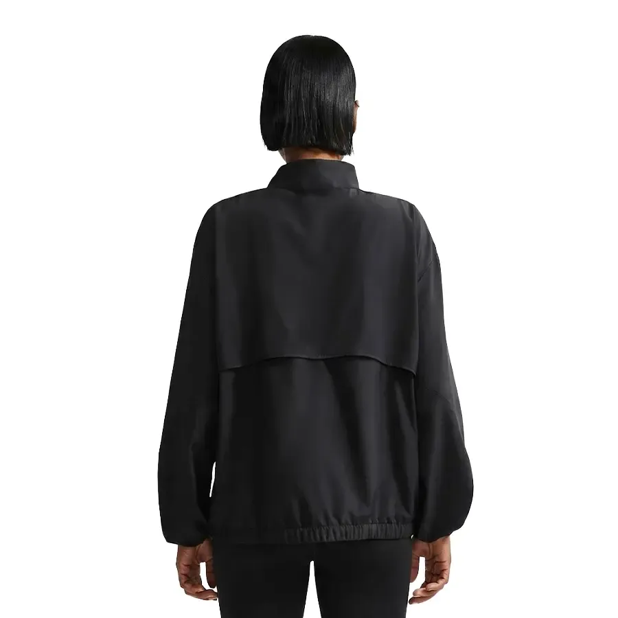 Imagen 1 de 4 de Campera One Dri-FIT Woven-NEGRO