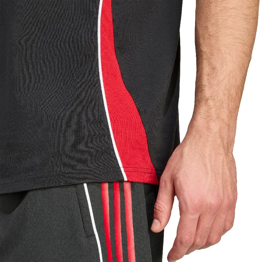 Imagen 4 de 5 de Remera adidas de River Plate Tiro 25-NEGRO/ROJO