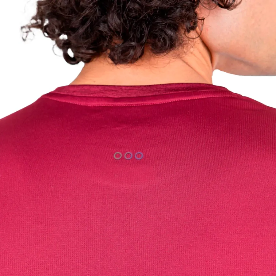 Imagen 2 de 4 de Remera Saucony Elevate Short Sleeve-BORDO
