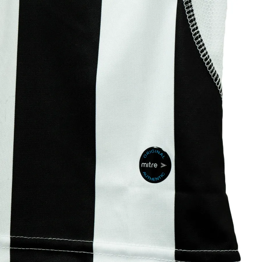 Imagen 4 de 6 de Camiseta Mitre Oficial Gimnasia y Esgrima Jr-BLANCO/NEGRO