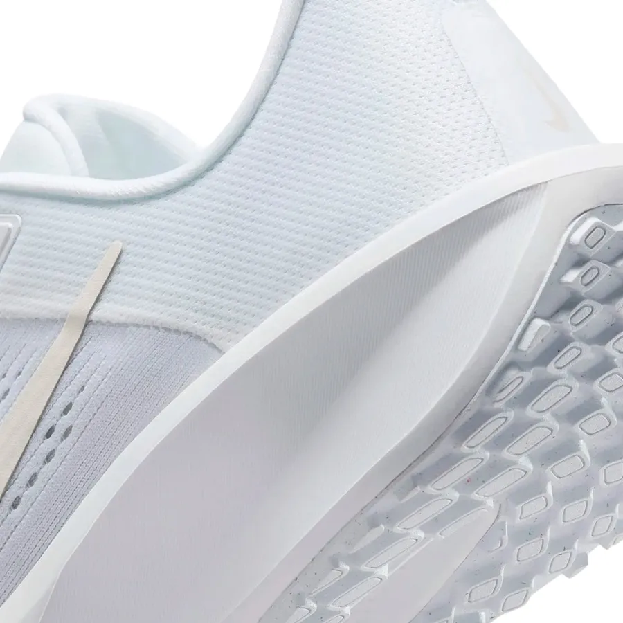 Imagen 6 de 7 de Zapatillas Nike Quest 6-BLANCO