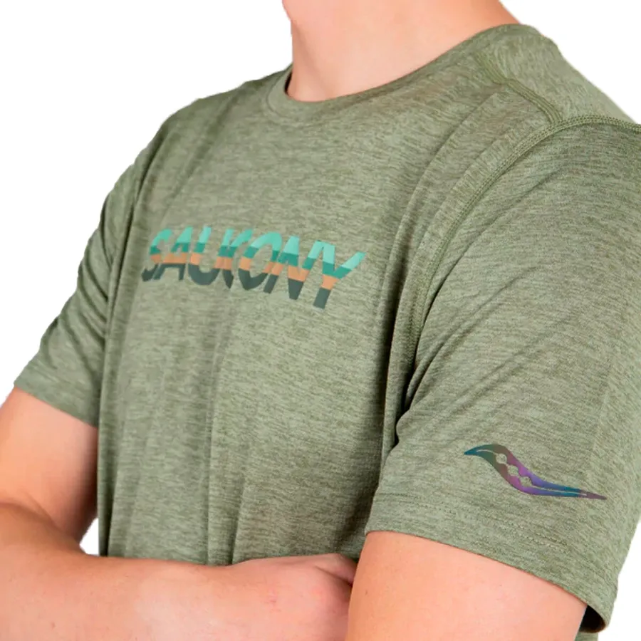 Imagen 2 de 5 de Remera Saucony Stopwatch Graphic Short Sleeve-VERDE