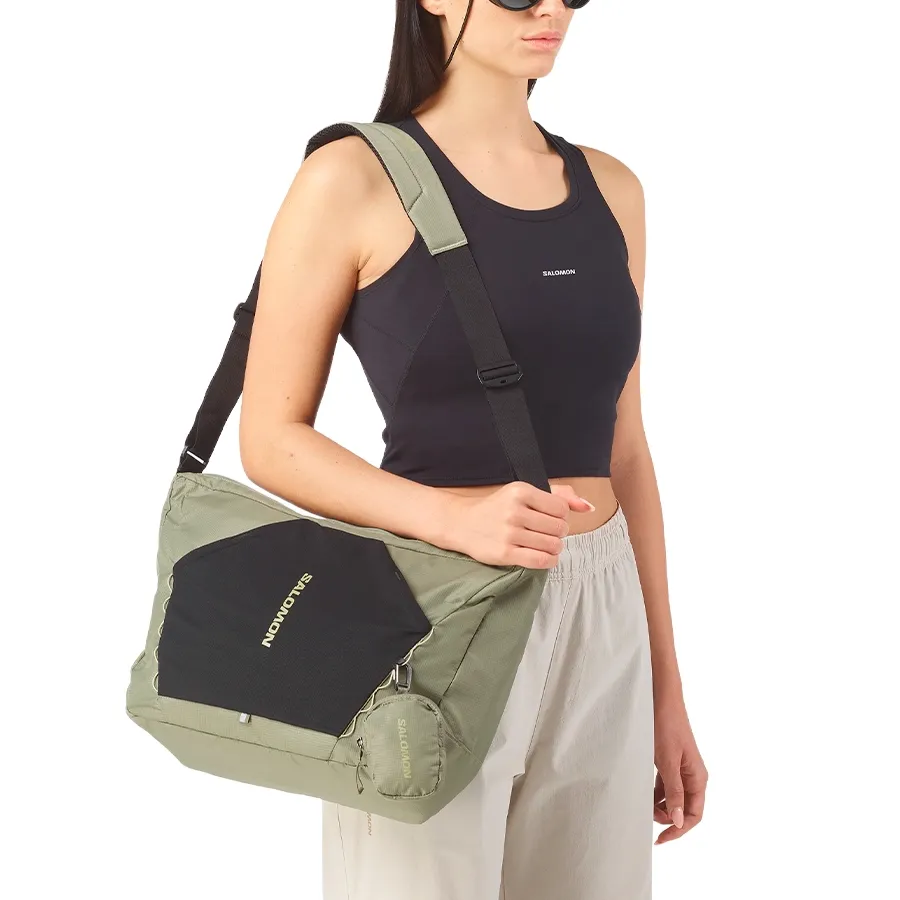Imagen 0 de 4 de Bolso Salomon Shoulder Bag-NEGRO/VERDE OLIVA