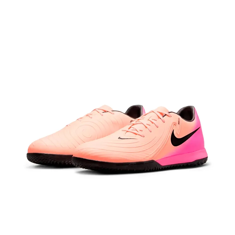 Imagen 1 de 4 de Botines Nike Phantom GX 2 Academy In-CREMA/FUCSIA