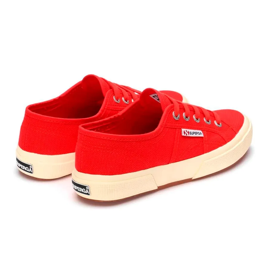 Imagen 2 de 5 de Zapatillas Superga Cotu 2750 Classic-ROJO