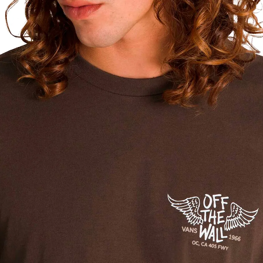 Imagen 2 de 3 de Remera Vans Club House-MARRON
