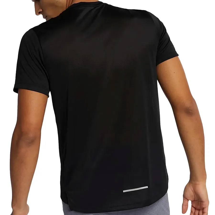 Imagen 1 de 6 de Remera Nike de Running Dri-Fit Miler-NEGRO
