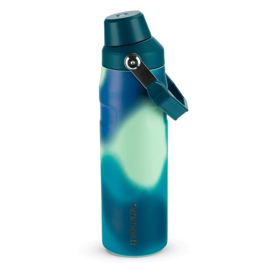 Imagen 0 de 5 de Botella Stanley Fast Flow Lid-PETROLEO/TURQUESA/AZUL