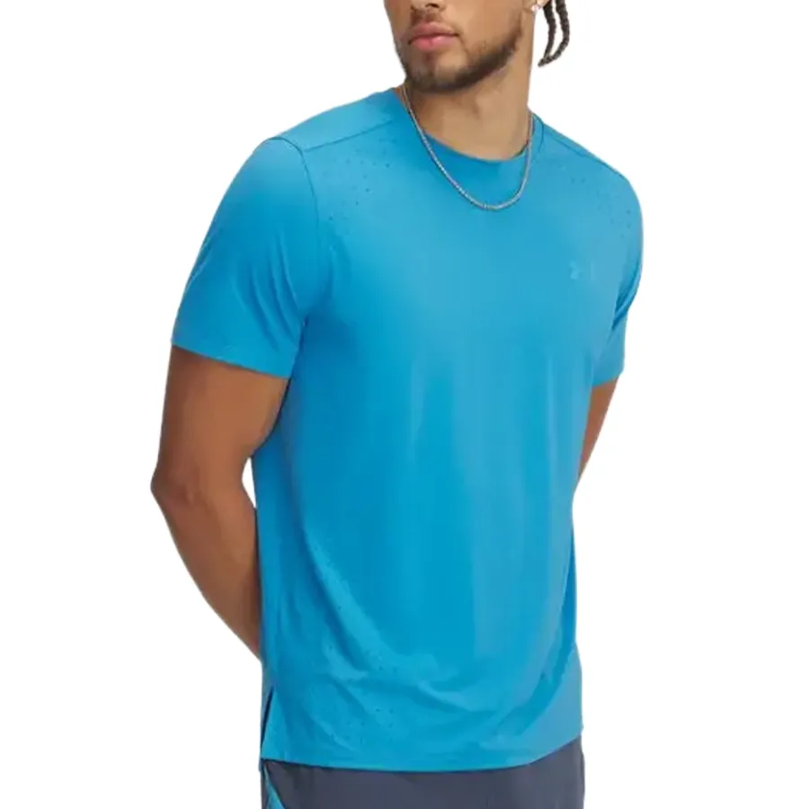 Imagen 0 de 3 de Remera Under Armour de Launch Elite-TURQUESA