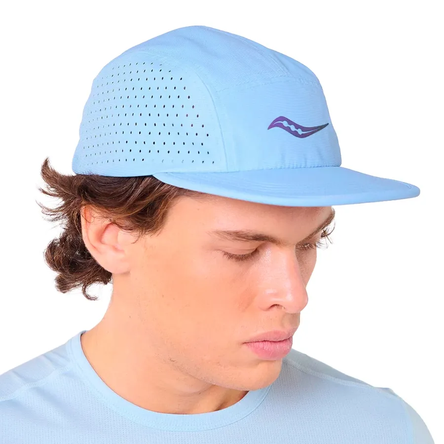 Imagen 1 de 5 de Gorra Saucony Fast and Light-CELESTE