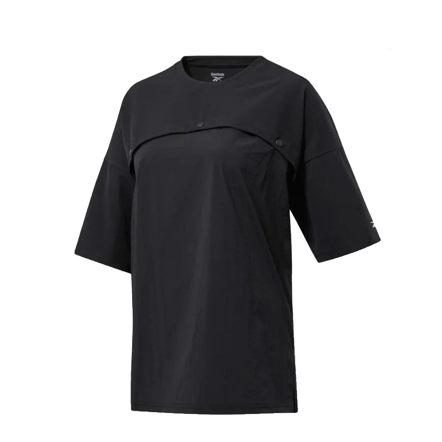 Imagen 3 de 7 de Remera Reebok Dos en uno-NEGRO