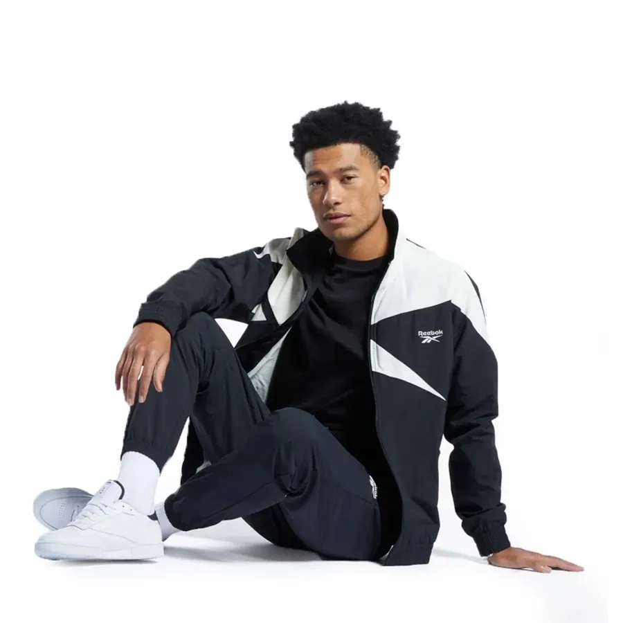 Imagen 2 de 5 de Campera Reebok Classic Vector-NEGRO/BLANCO