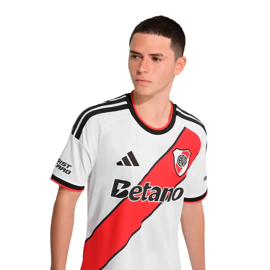 Imagen 2 de 4 de Camiseta adidas River Plate Titular 26/27-BLANCO/ROJO/NEGRO