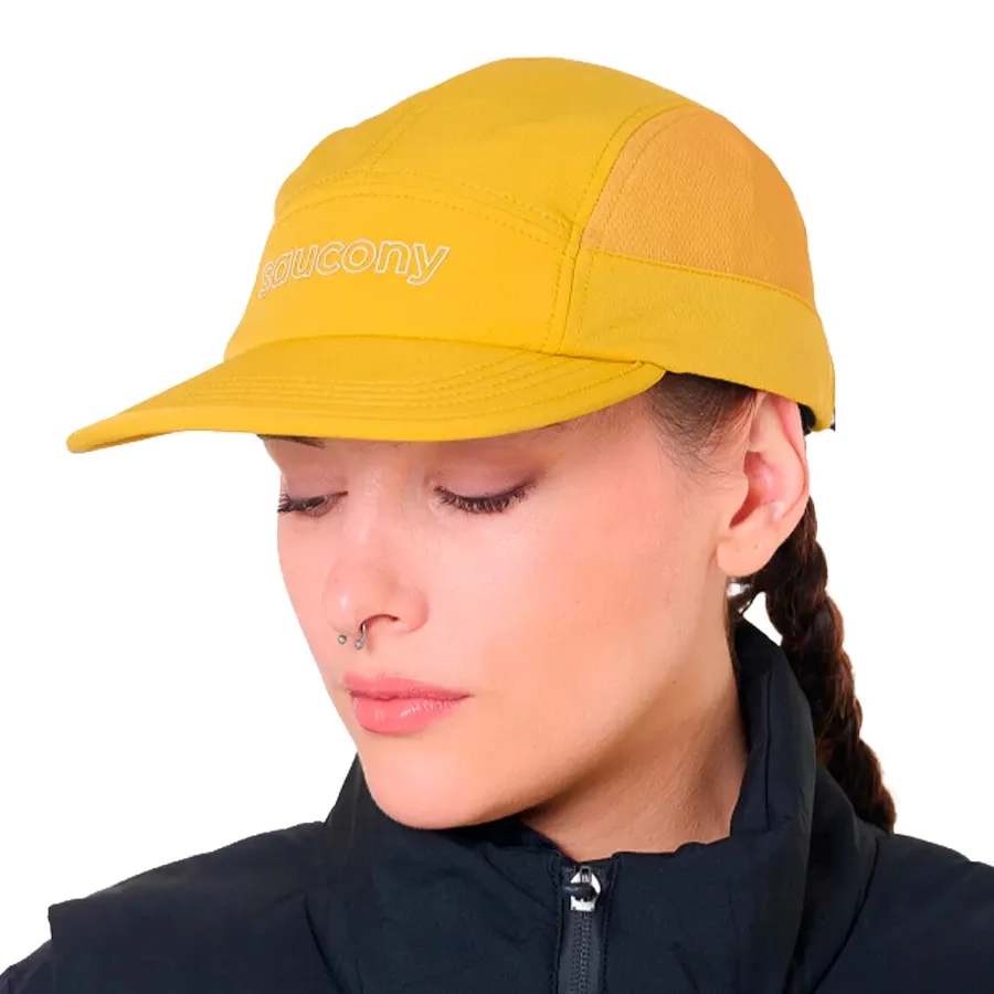 Imagen 2 de 4 de Gorra Saucony Peregrine-AMARILLO